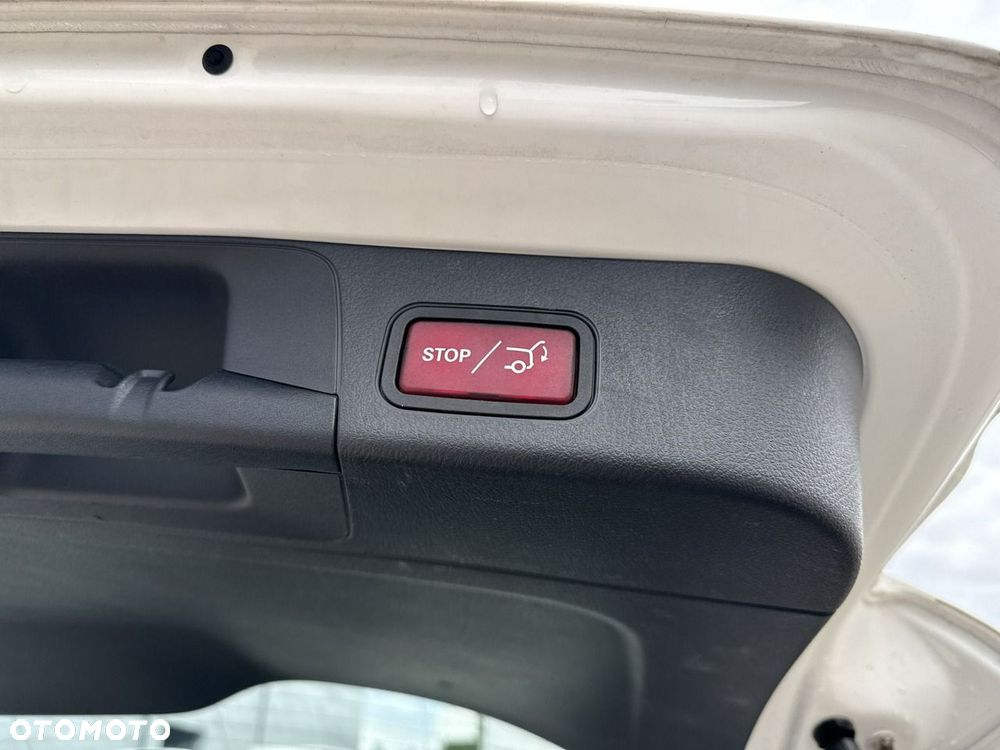 Mercedes-Benz EQB 250 66.5kWh Progressive - 17