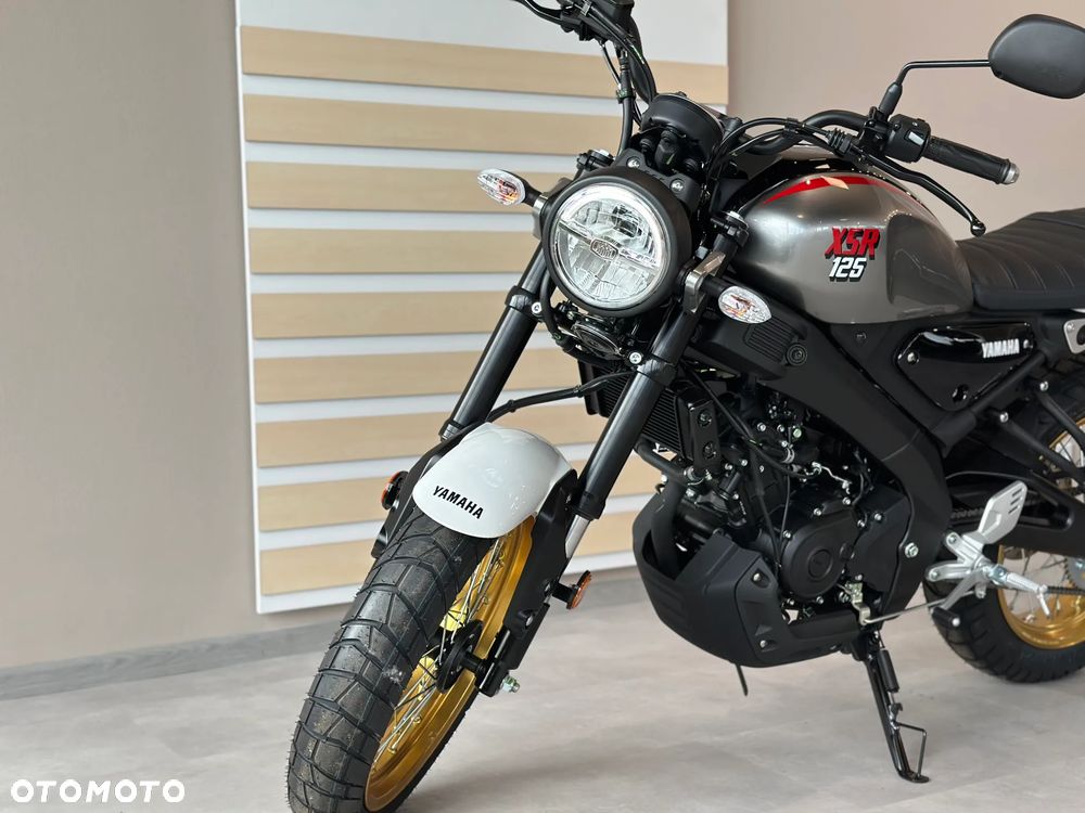 Yamaha XSR - 3