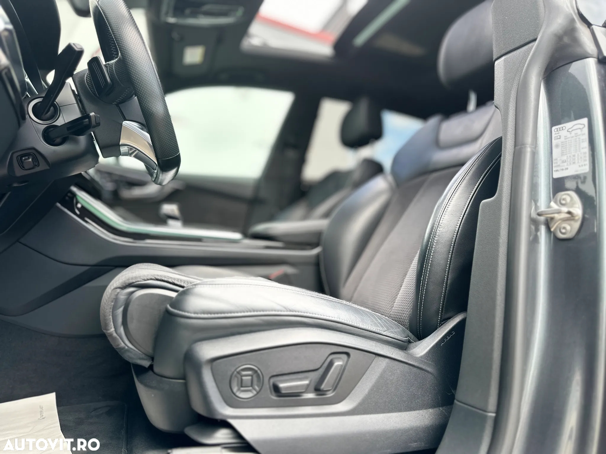 Audi Q8 50 TDI quattro Tiptronic - 12