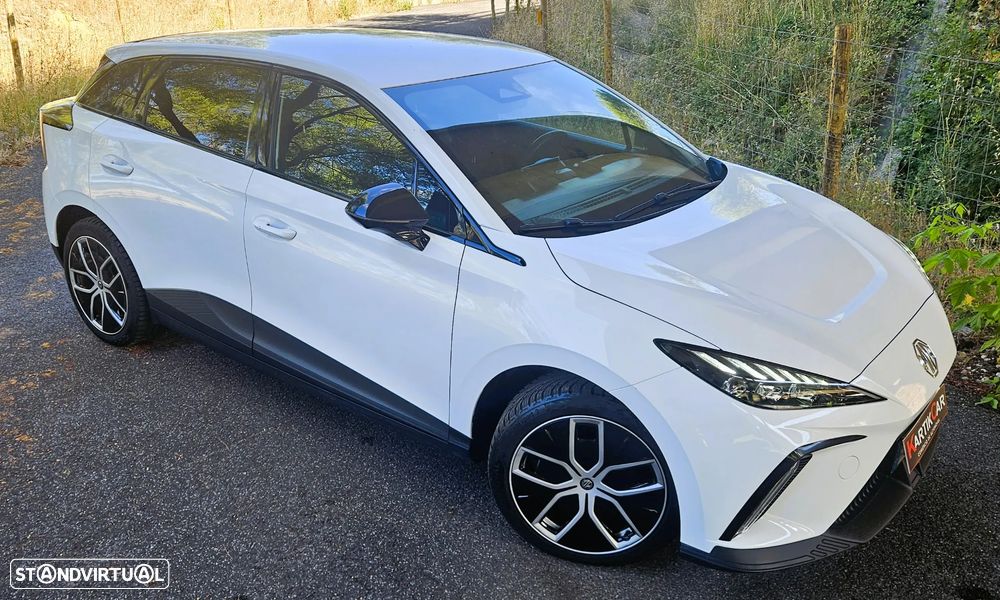 MG MG4 64 kWh Luxury - 5