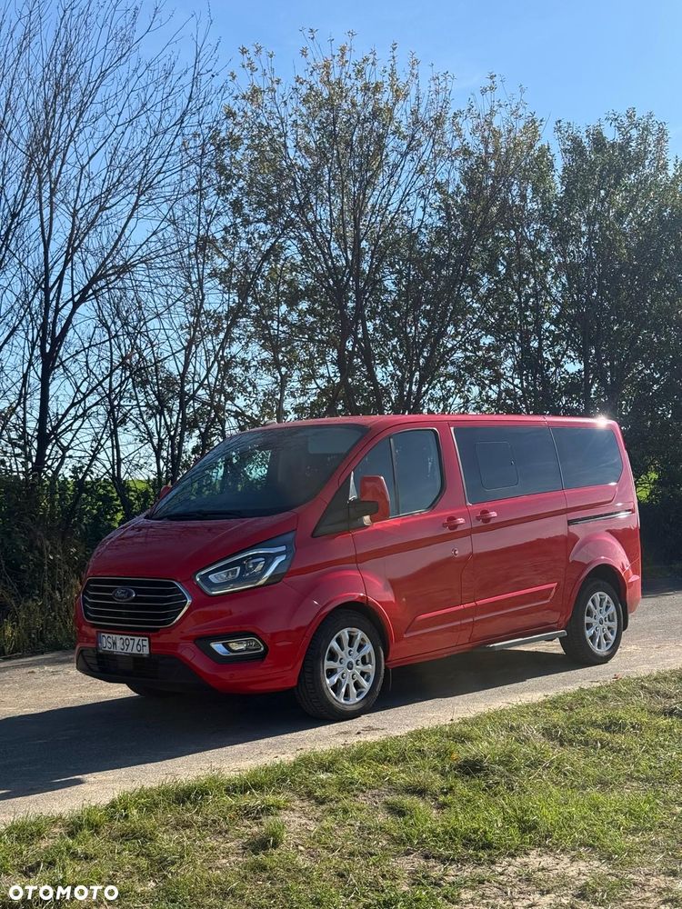 Ford Tourneo Custom 2.0 EcoBlue Hybrid L1 Titanium - 1