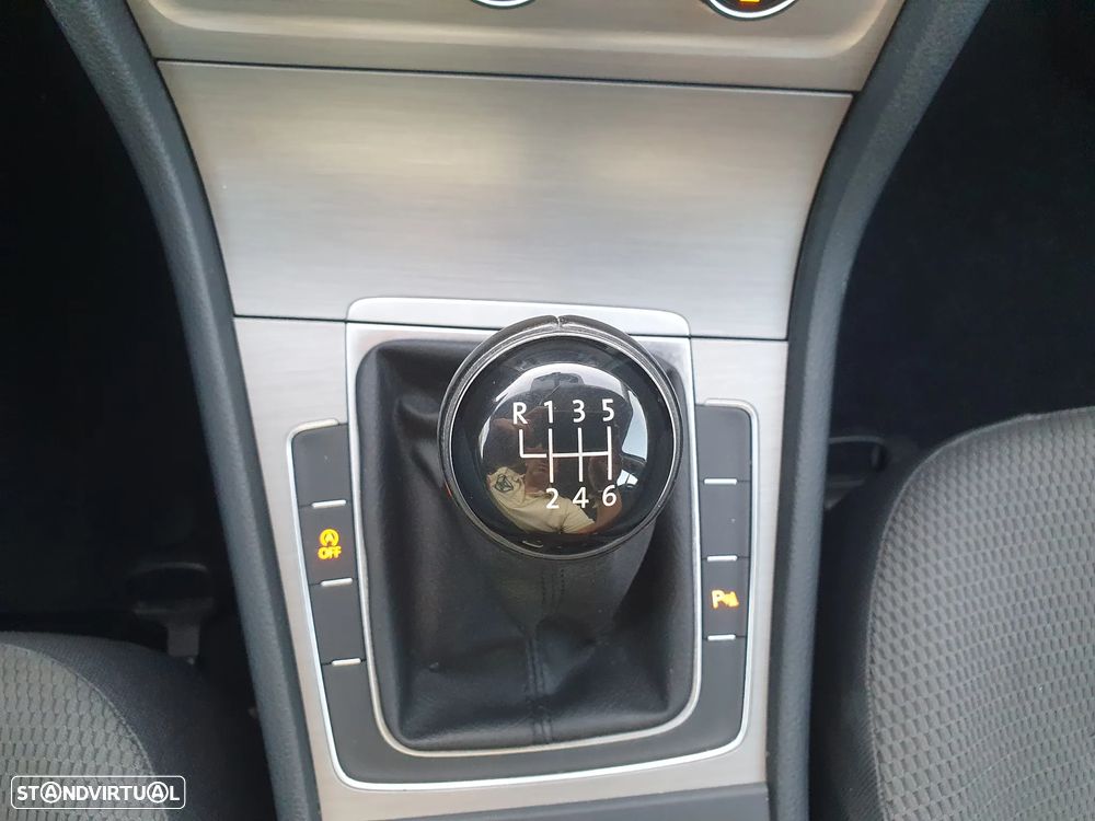 VW Golf Variant 1.6 TDi BlueMotion Confortline - 32