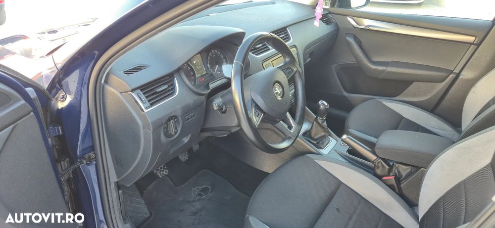 Skoda Octavia Combi 1.6 TDI (Green tec) Joy - 7