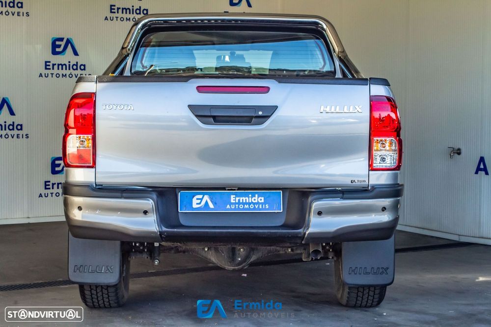 Toyota Hilux 2.4 D-4D 4WD Tracker - 5