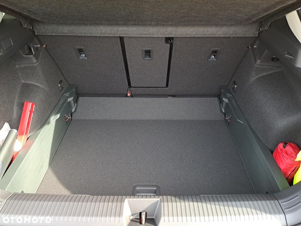 Volkswagen T-Roc 1.5 eTSI Life DSG - 11