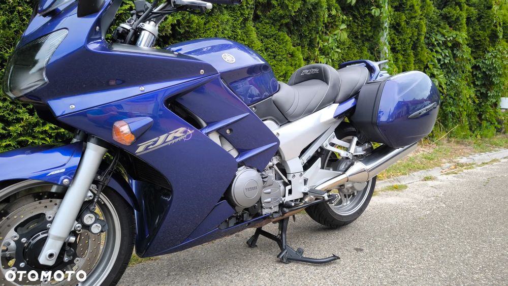 Yamaha FJR - 16