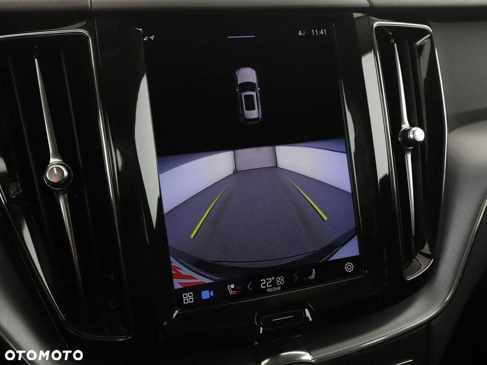 Volvo XC 60 B4 D Geartronic Momentum Pro - 26