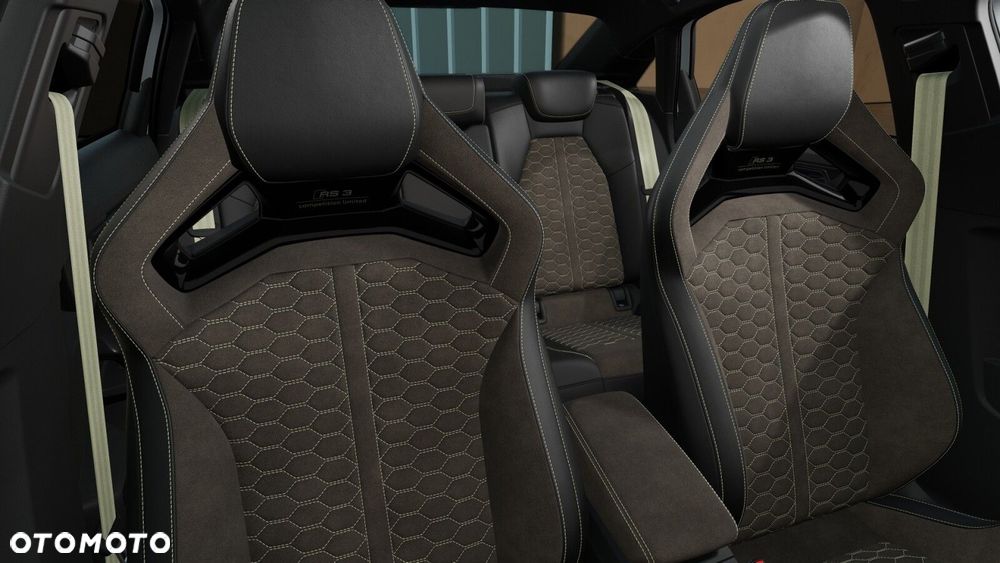 Audi RS3 Limousine - 10
