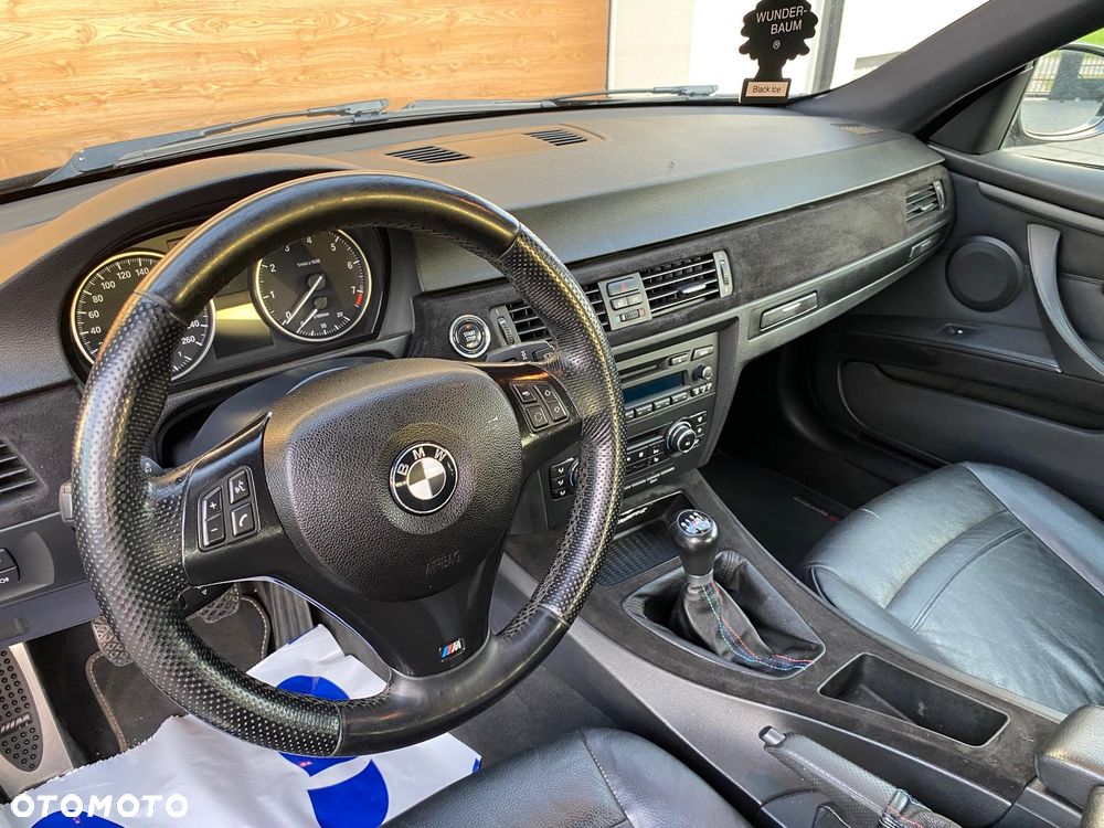 BMW Seria 3 320i Edition Exclusive - 18
