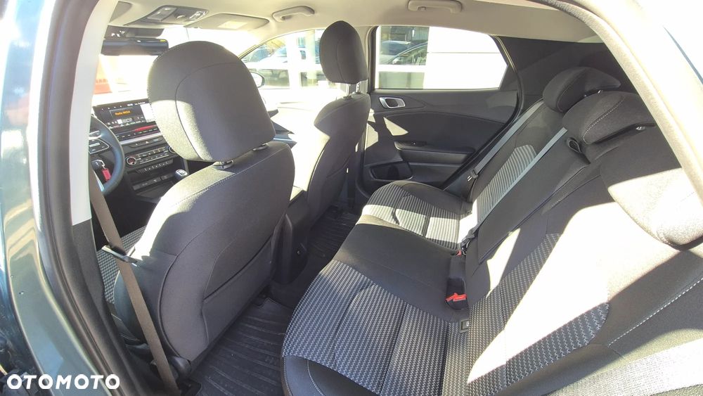 Kia XCeed 1.5 T-GDI M - 16