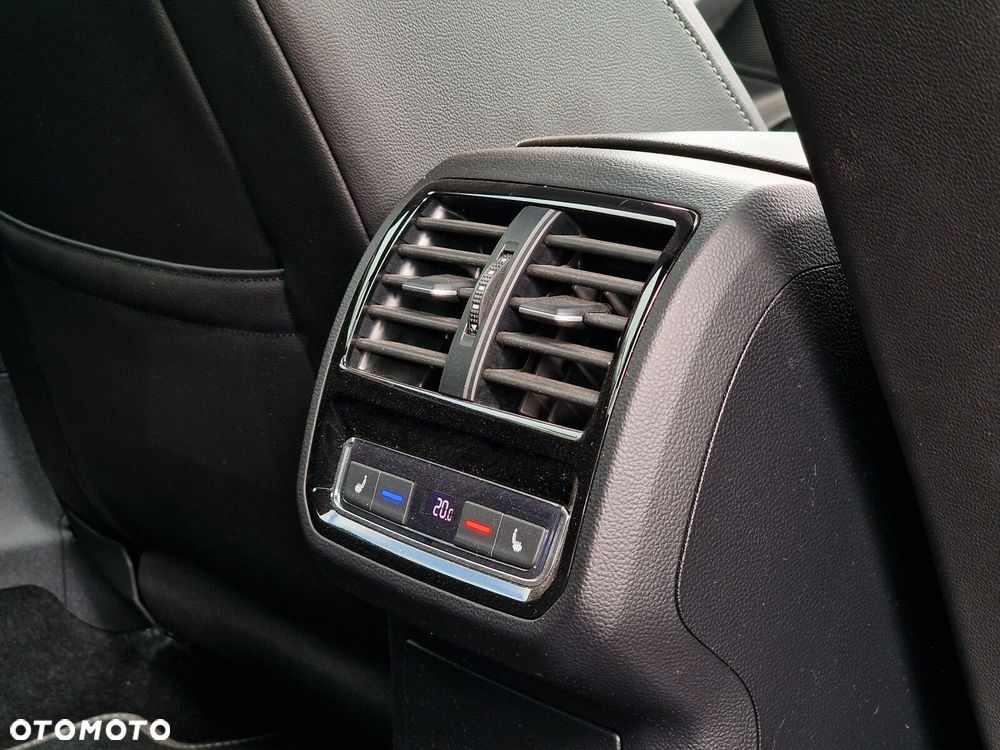 Volkswagen Arteon 2.0 TSI 4Motion R-Line DSG - 18