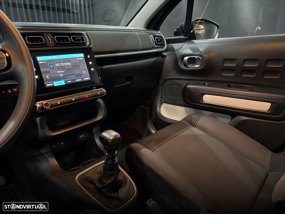 Citroën C3 1.2 PureTech C-Series - 17