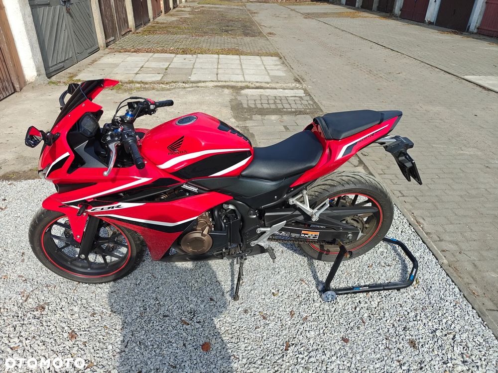 Honda CBR - 1
