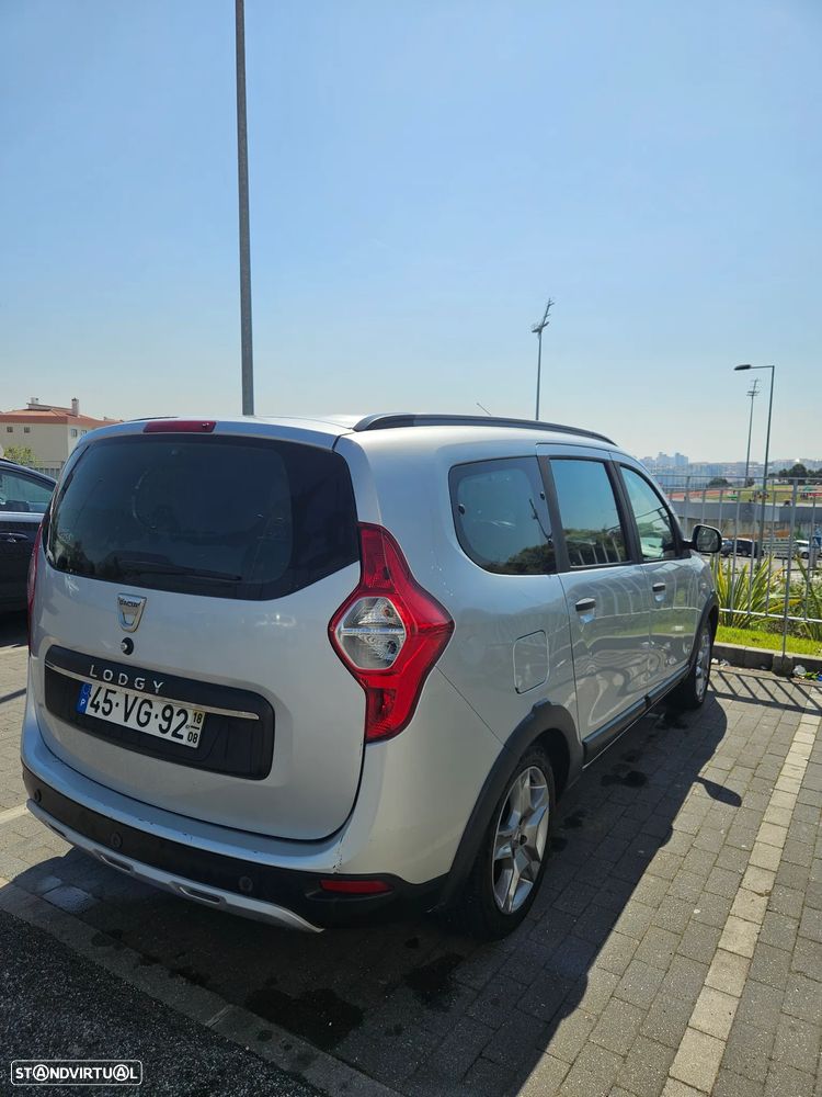 Dacia Lodgy 1.5 dCi Stepway 7L - 4