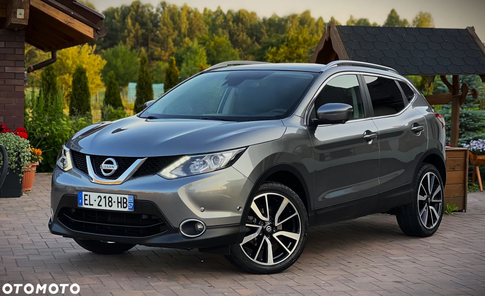 Nissan Qashqai 1.2 DIG-T 360 - 1