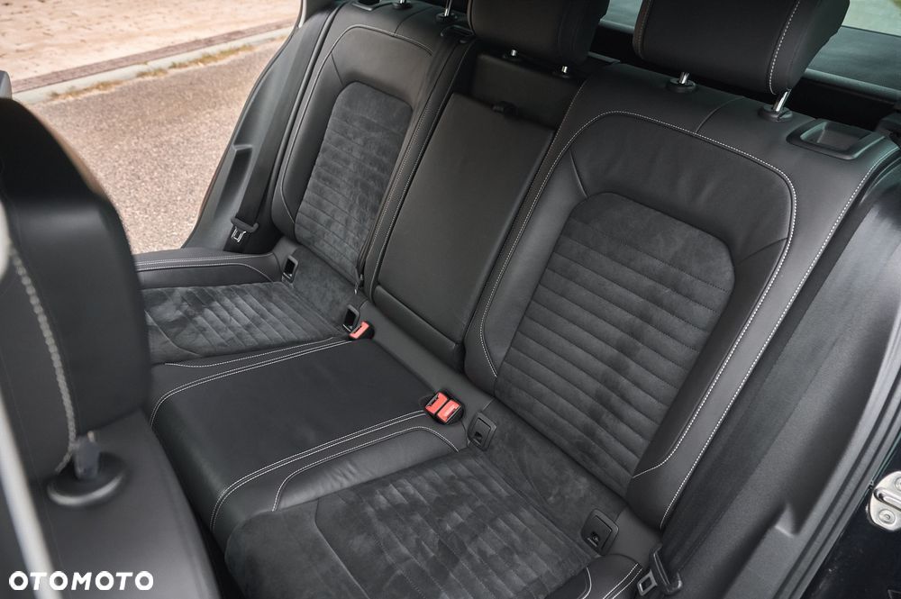 Volkswagen Passat 2.0 TDI EVO Business DSG - 28