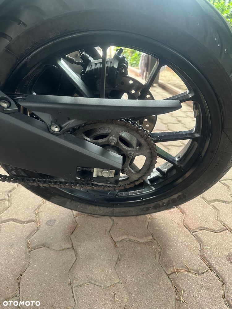 Yamaha MT - 6