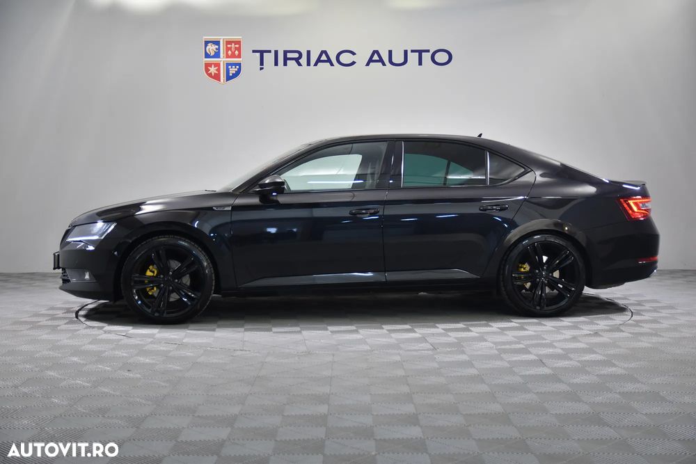 Skoda Superb 2.0 TDI DSG Sportline - 3