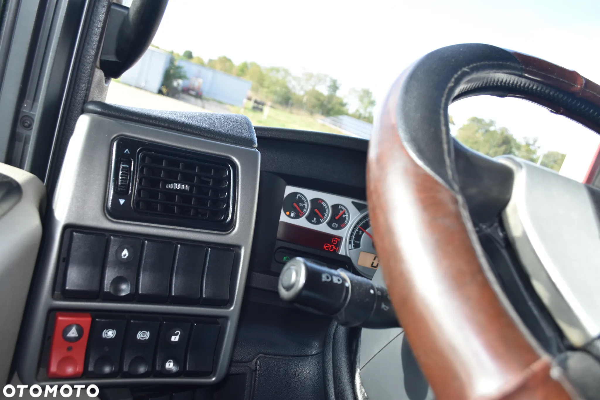 Renault Magnum 480 DXI - 25