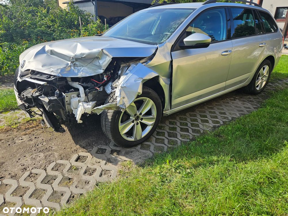 Skoda Octavia 1.5 TSI ACT Ambition - 4