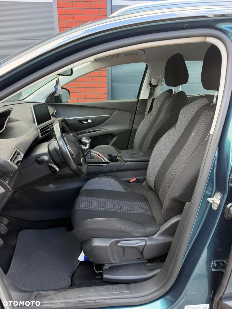 Peugeot 5008 - 9