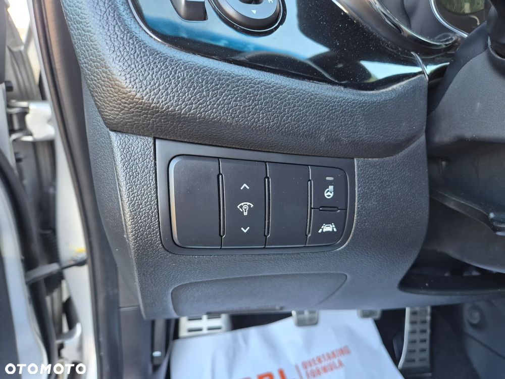 Kia Ceed - 30