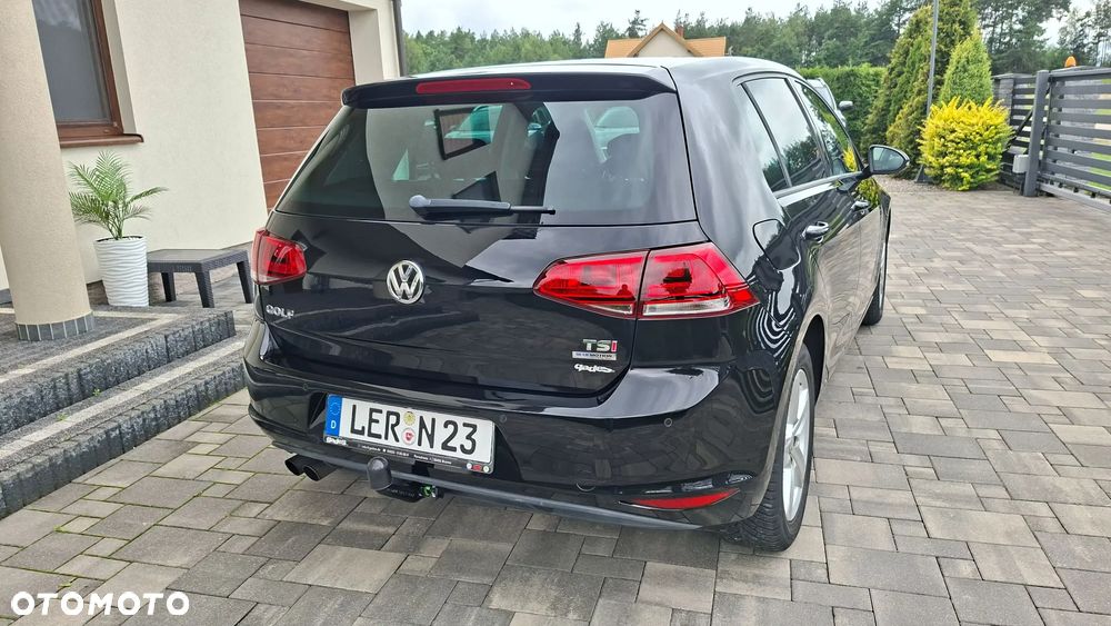 Volkswagen Golf - 5