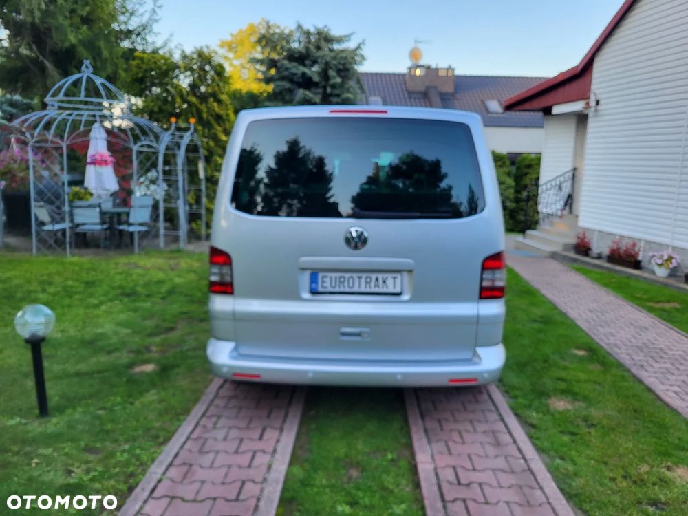Volkswagen Multivan - 5