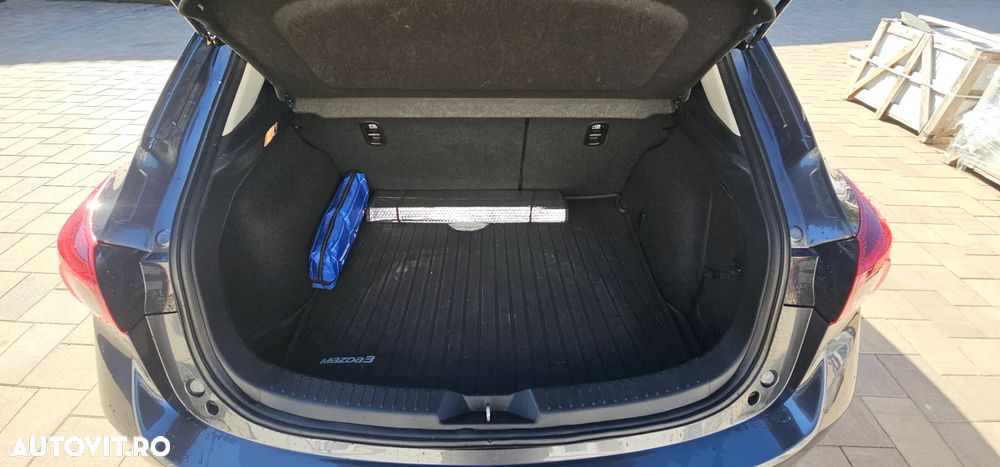 Mazda 3 SKYACTIV-G 120 NAKAMA - 14