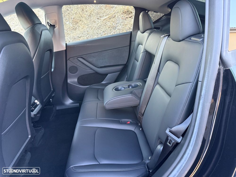 Tesla Model Y Standard - 23