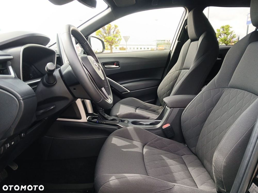 Toyota Corolla Cross - 15