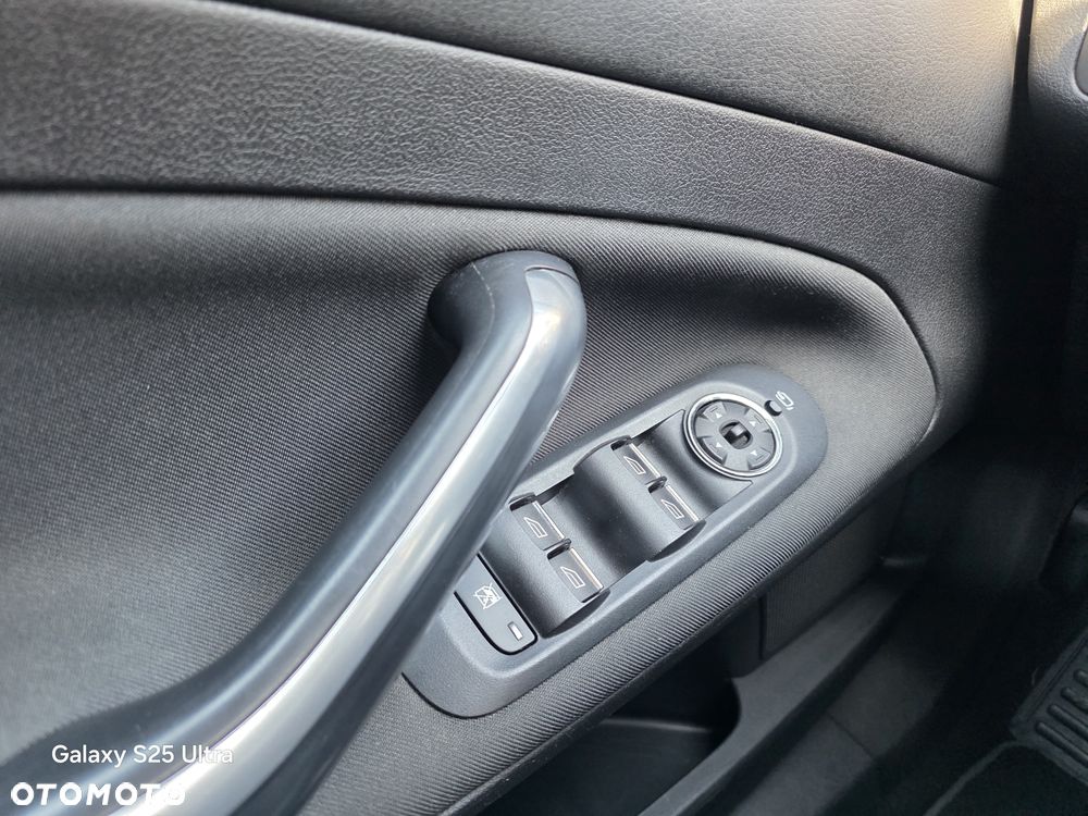 Ford Mondeo 2.0 TDCi Titanium - 17