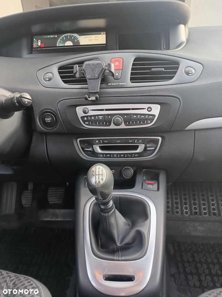 Renault Scenic - 8