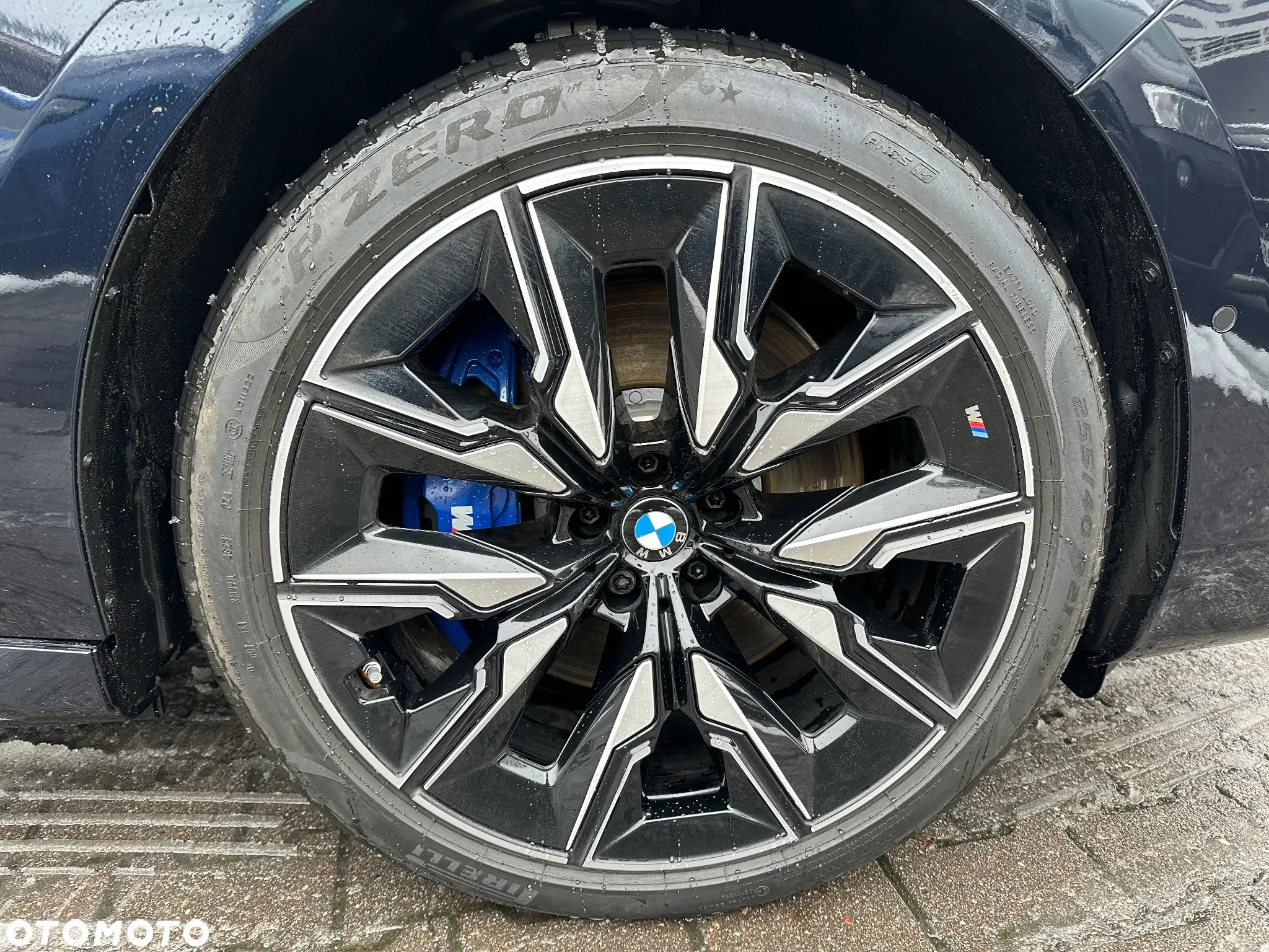 BMW i7 M70 xDrive - 24