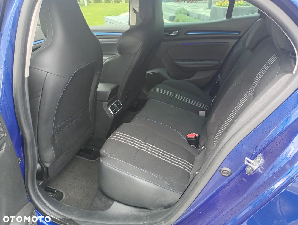 Renault Megane ENERGY TCe 205 EDC GT - 35