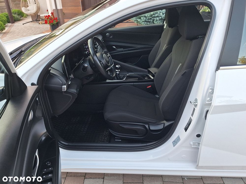 Hyundai Elantra 1.6 Smart - 7