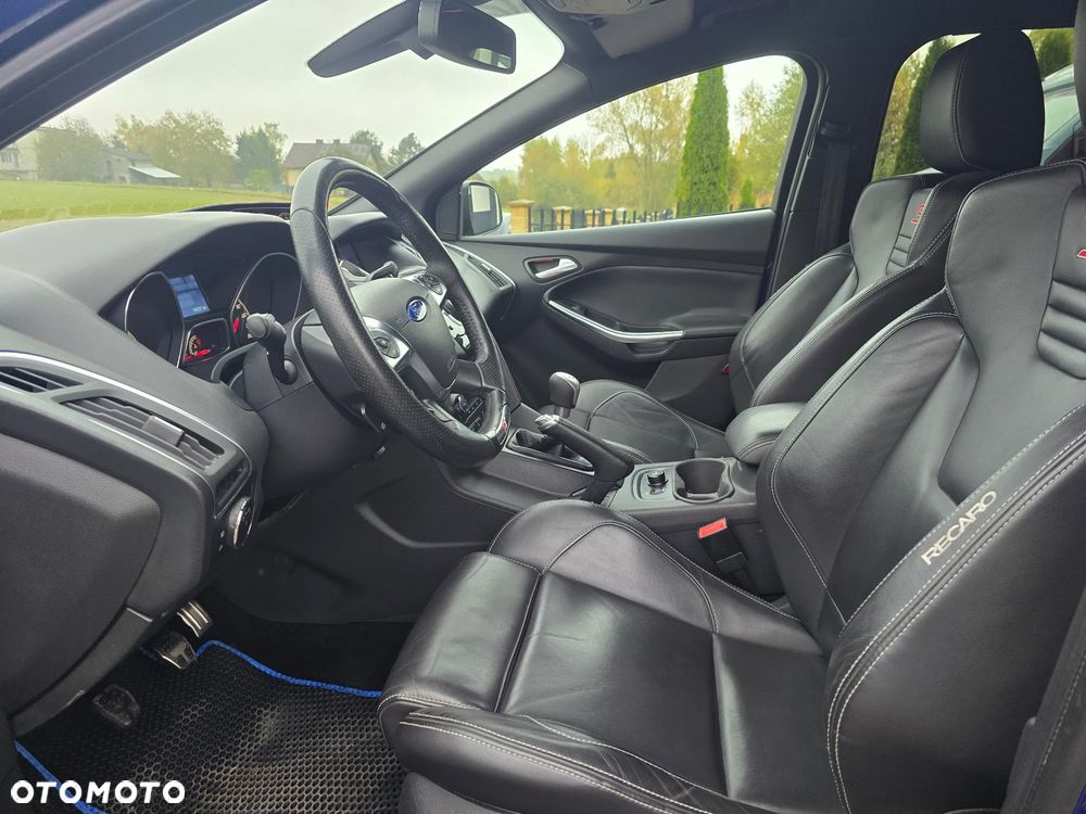 Ford Focus - 17