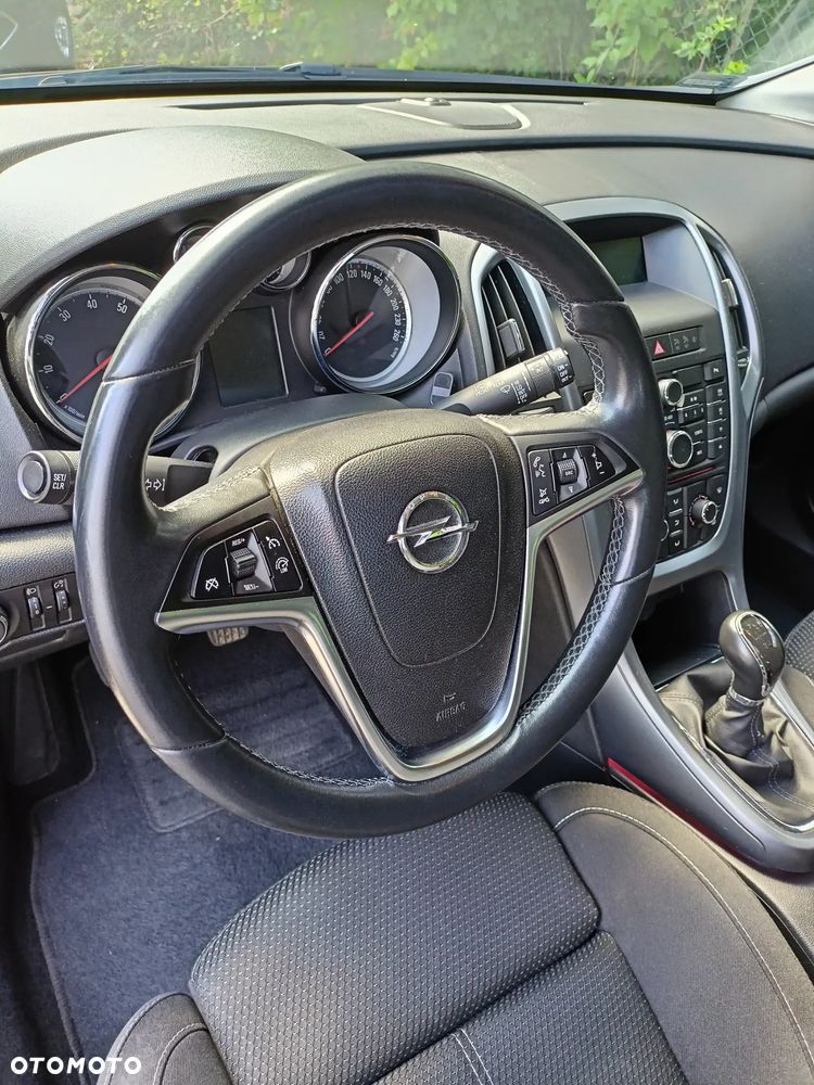 Opel Astra 1.6 Active - 11