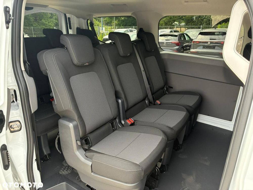 Volkswagen Transporter Kombi L1H1 M1 - 17