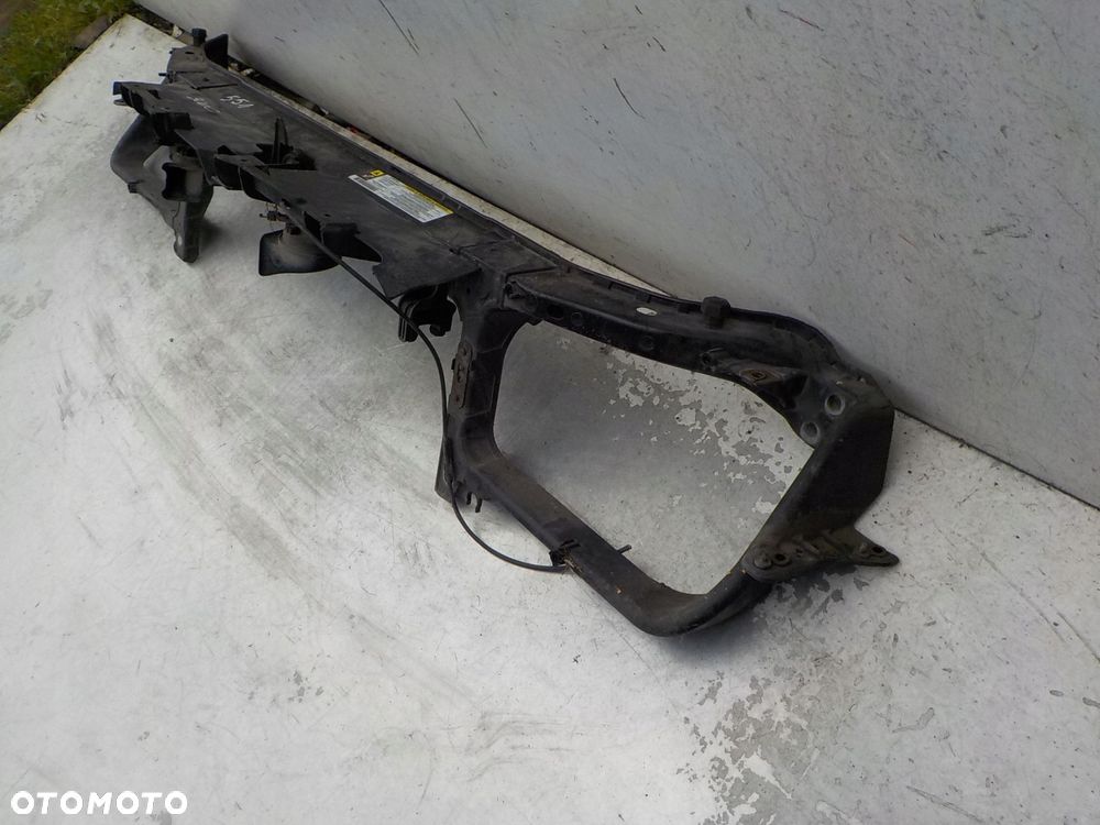 551 CHRYSLER 300 C PAS PRZEDNI BELKA - 3