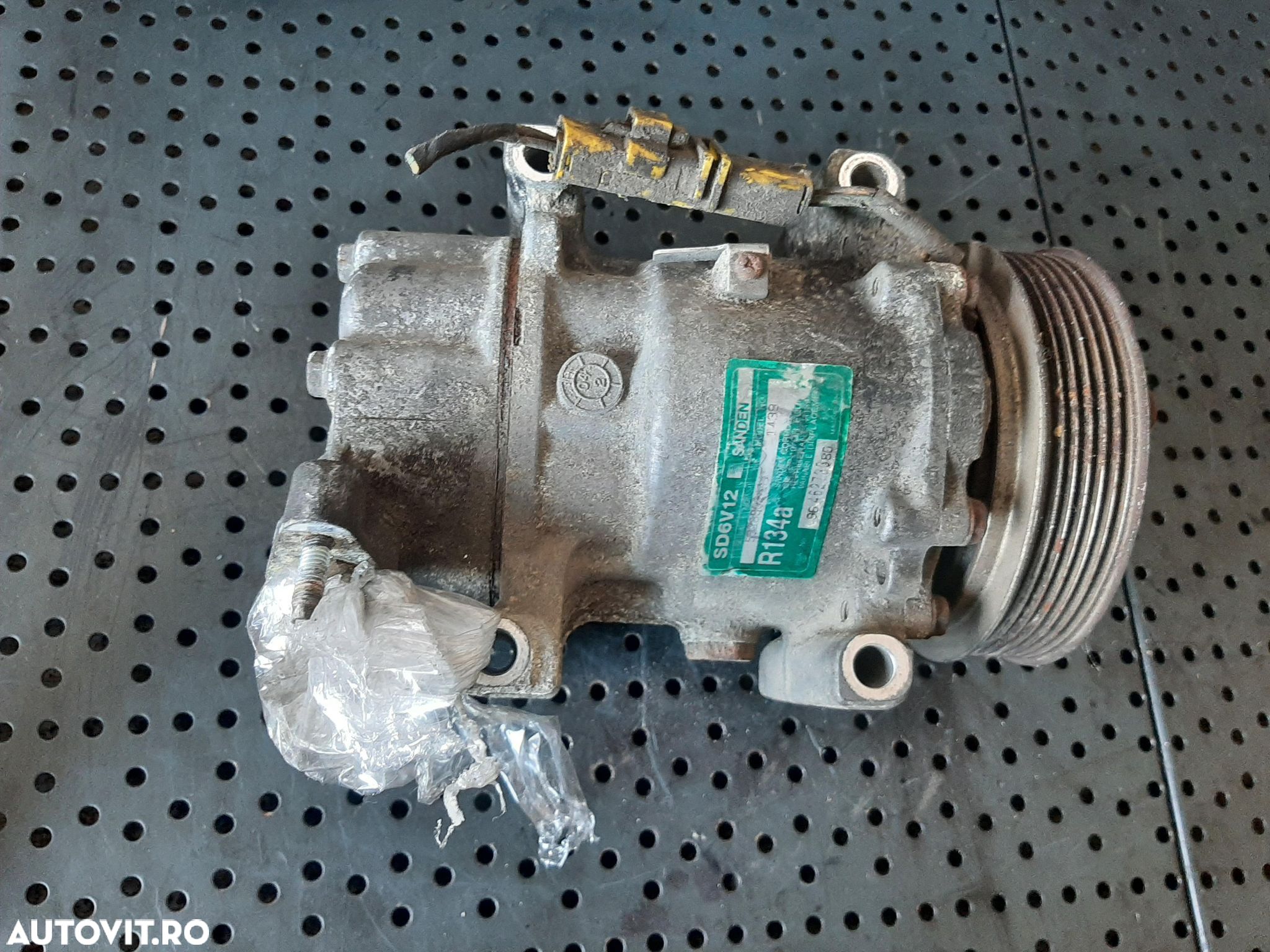 Compresor ac 1.4 hdi 1.4 b peugeot 206 307 citroen c3 berlingo  9646273880 - 1