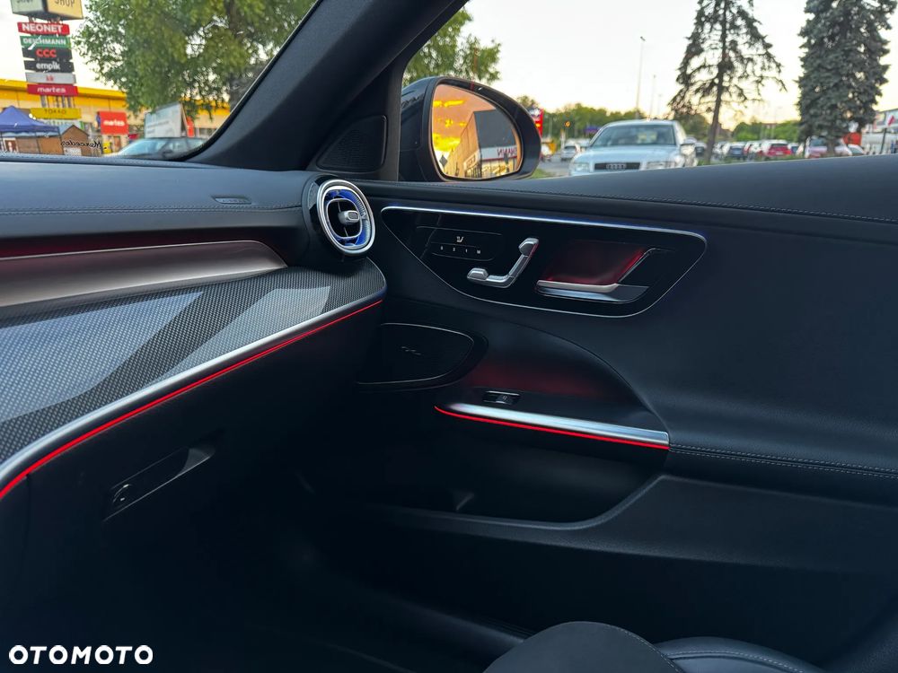 Mercedes-Benz Klasa C 300 d mHEV 4-Matic AMG - 18