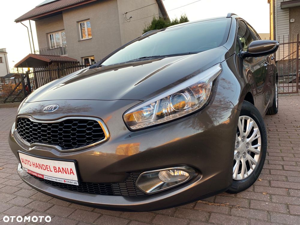 Kia Ceed 1.6 GDI Dream Team Edition - 2
