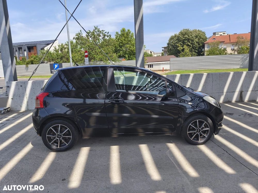Toyota Yaris 1.3 Aut Sol - 5