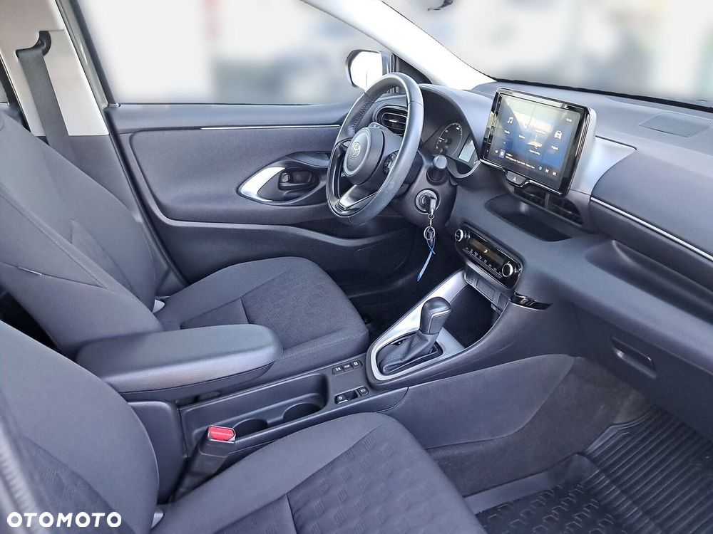 Toyota Yaris - 18