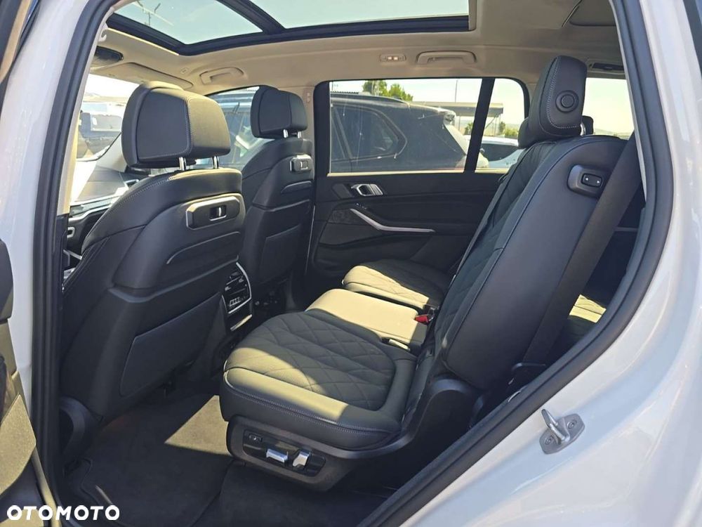 BMW X7 - 15