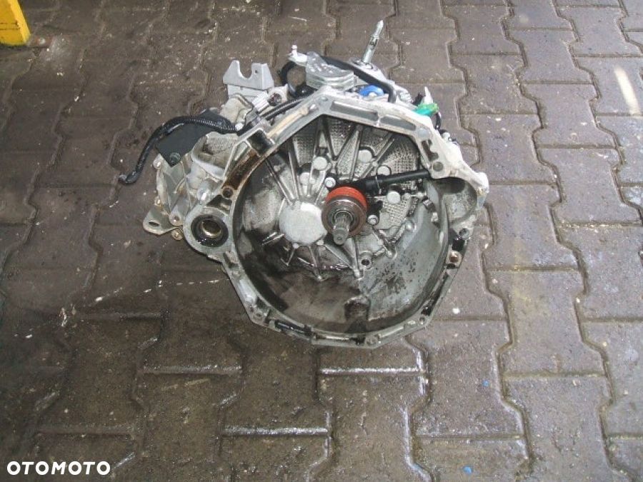 NISSAN QASHQAI J10 1.5DCI RENAULT DACIA SKRZYNIA BIEGÓW TL4113 93000km - 2