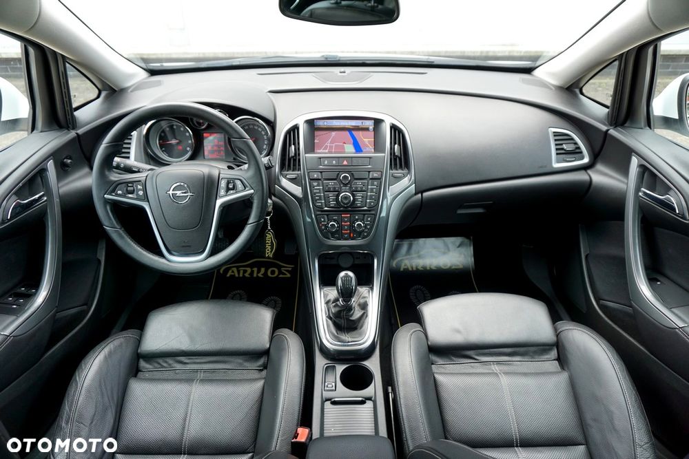 Opel Astra 1.4 T Cosmo S&S EU6 - 2