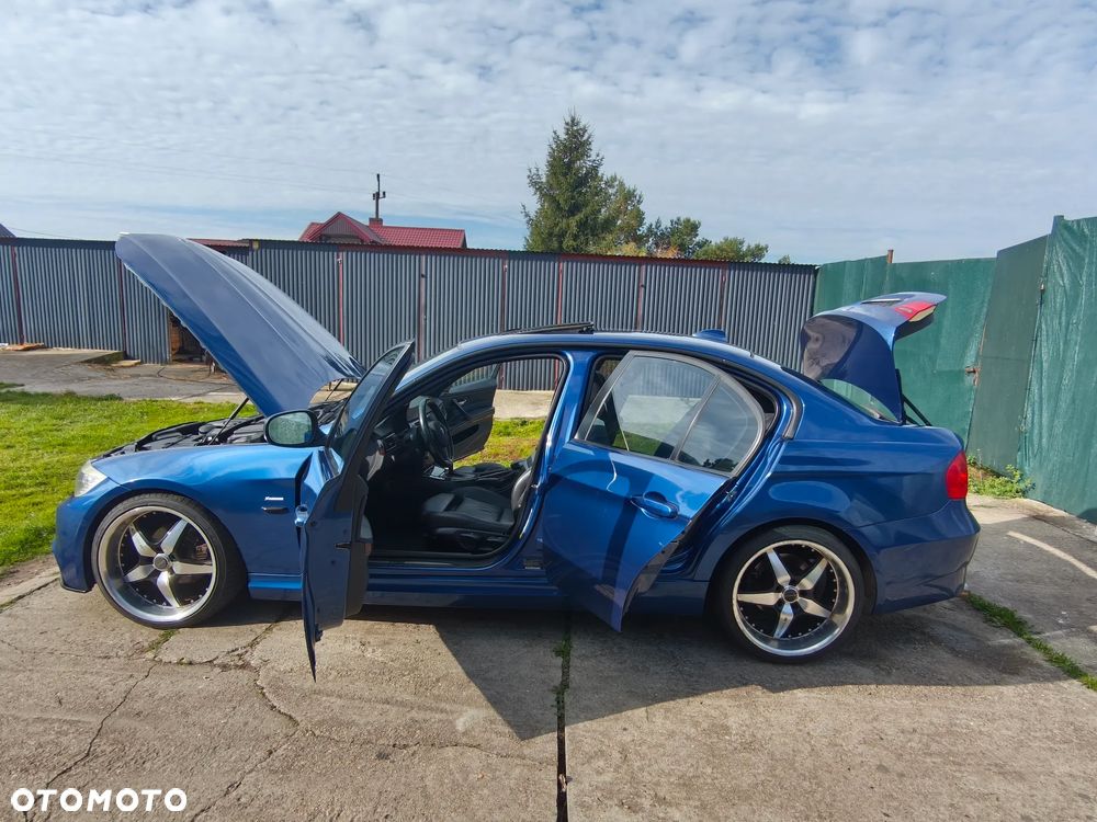 BMW Seria 3 - 32