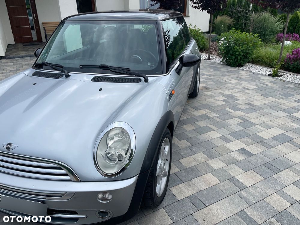 MINI Cooper Standard - 4